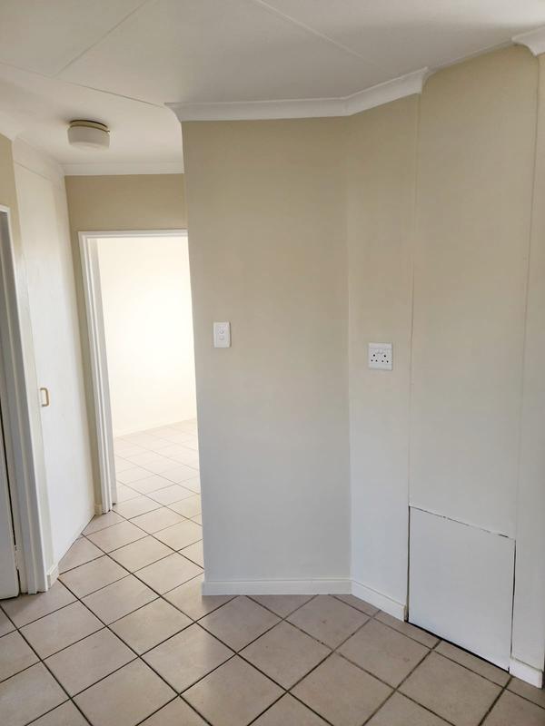 To Let 2 Bedroom Property for Rent in Guldenland Western Cape
